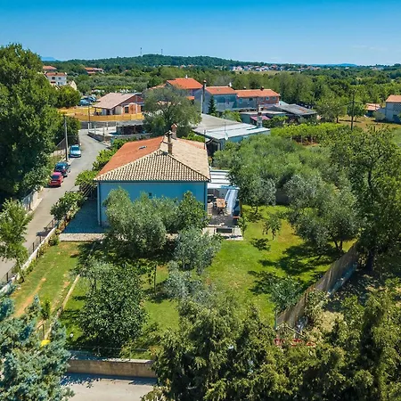 House Chill Out - Two Bedroom With Terrace