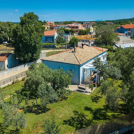 House Chill Out - Two Bedroom With Terrace Tatil Evi