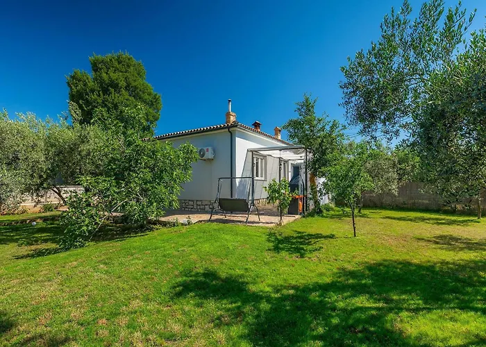 House Chill Out - Two Bedroom With Terrace Loborika