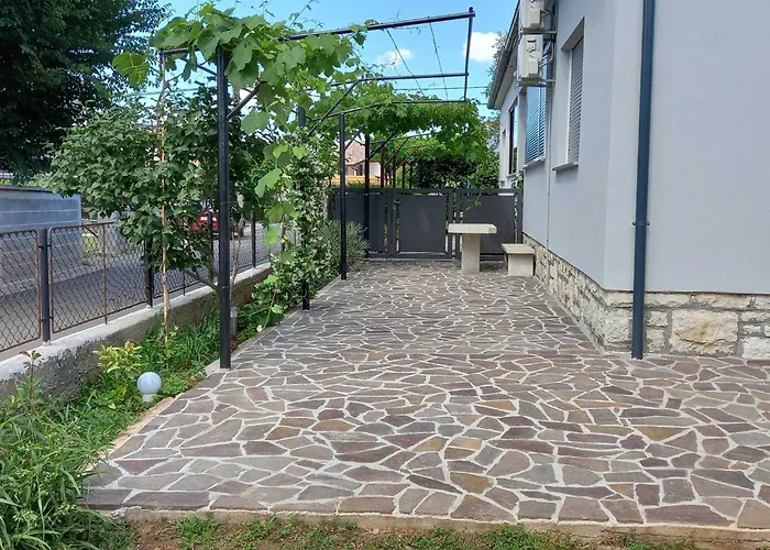 House Chill Out - Two Bedroom With Terrace