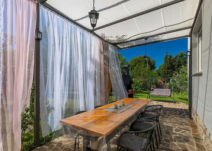 House Chill Out - Two Bedroom With Terrace Tatil Evi