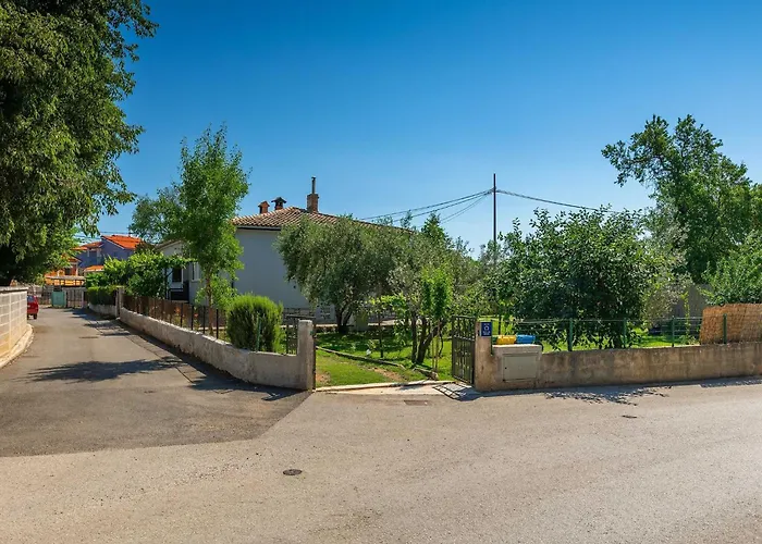 House Chill Out - Two Bedroom With Terrace Tatil Evi